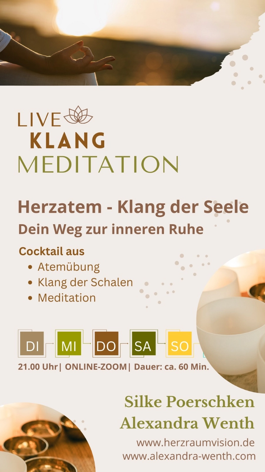 Freie Frau atmet saubere Luft in der Natur Wald. Glückliches Mädchen von hinten mit offenen Armen im Glück. Frische Outdoor-Wälder, Wellness gesunden Lebensstil Konzept